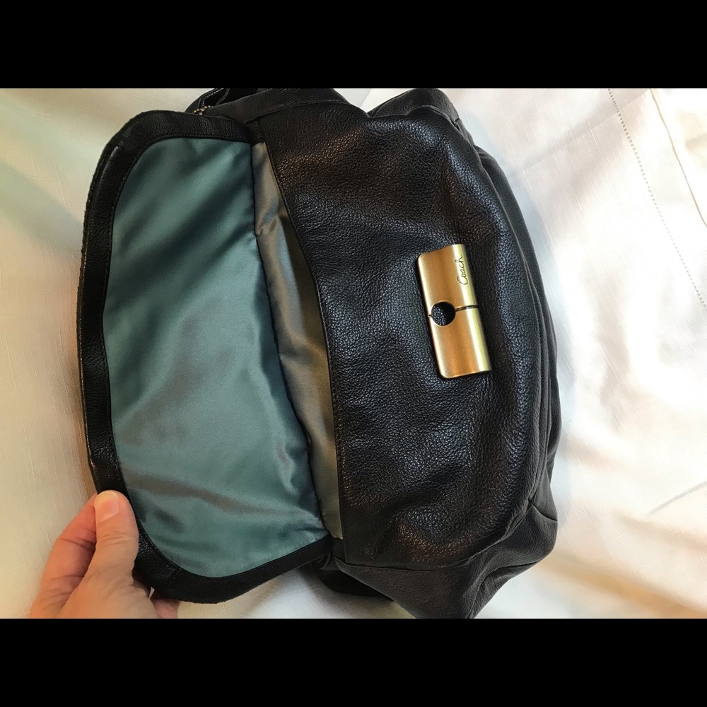 Coach Kristin Hand/Shoulder bag- Like New! - Picture 8 of 15